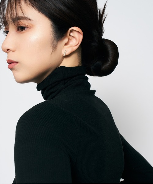 Jewel closet by L&Co.(ジュエルクローゼットバイエルアンドコー)の「K18 ダイヤモンド ピアス(ピアス(両耳用)・レディース・イエローゴールド・FREE)」の5枚目の写真