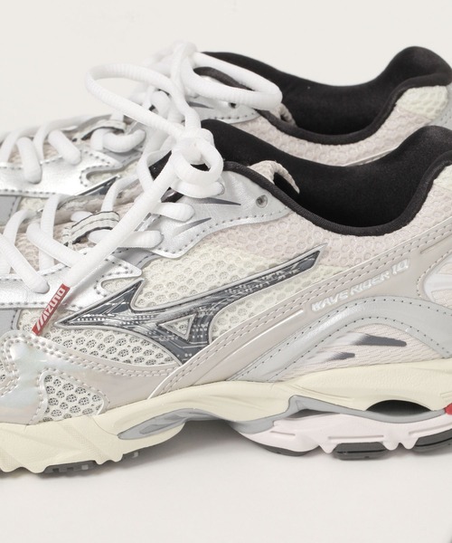 MIZUNO（ミズノ　）の「【MIZUNO / ミズノ】Wave Rider10(WOMEN)（スニーカー・レディース・ライトグレー・MEDIUM/LARGE）」の9枚目の写真