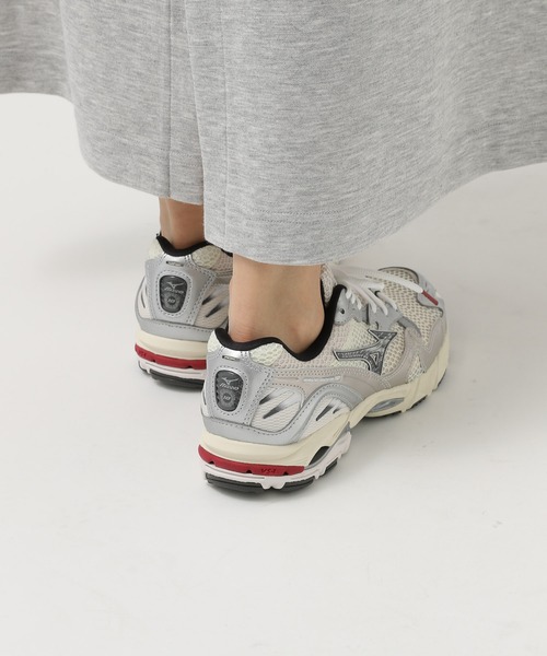 MIZUNO（ミズノ　）の「【MIZUNO / ミズノ】Wave Rider10(WOMEN)（スニーカー・レディース・ライトグレー・MEDIUM/LARGE）」の17枚目の写真