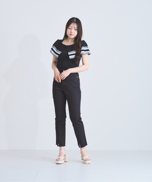 MISCH MASCH（ミッシュマッシュ）の「裾スリットフレアデニムパンツ（デニムパンツ・レディース・ブラック/ネイビー・マルチサイズ）」の12枚目の写真