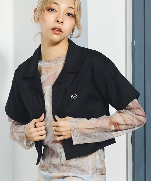 DURAS(デュラス)の「オープンカラークロップシャツ(シャツ/ブラウス・レディース・サックスブルー/ブラック/オフホワイト・SMALL/MEDIUM)」の20枚目の写真