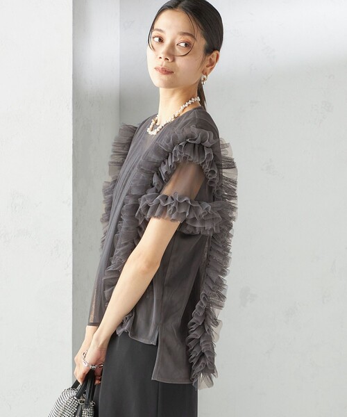 kaene（カエン）の「【SHIPS別注】kaene:チュール フリル スリーブ オールインワン（セレモニー対応可）（つなぎ/オールインワン・レディース・グレー・ONE SIZE）」の10枚目の写真