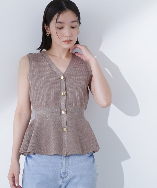 NATURAL BEAUTY BASIC（ナチュラルビューティーベーシック）の「◇ツイーディーペプラムニットジレ（ニット/セーター・レディース・ベージュ/ネイビー/ダークブラウン・FREE）」の7枚目の写真