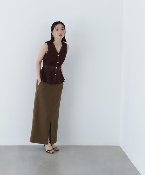 NATURAL BEAUTY BASIC（ナチュラルビューティーベーシック）の「◇ツイーディーペプラムニットジレ（ニット/セーター・レディース・ベージュ/ネイビー/ダークブラウン・FREE）」の15枚目の写真