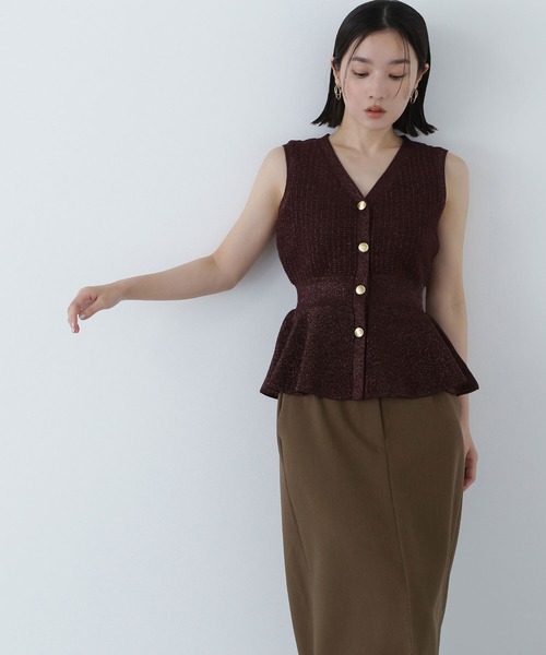 NATURAL BEAUTY BASIC（ナチュラルビューティーベーシック）の「◇ツイーディーペプラムニットジレ（ニット/セーター・レディース・ベージュ/ネイビー/ダークブラウン・FREE）」の18枚目の写真