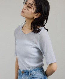 nu=layerジェントルVネックシアーTシャツ