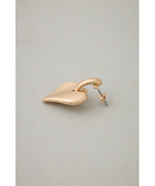 AZUL by moussy(アズールバイマウジー)の「ハートモチーフスウィングピアス(ピアス(両耳用)・レディース・シルバー/ゴールド系その他・FREE)」の13枚目の写真
