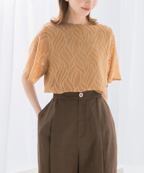 URBAN RESEARCH ROSSO WOMEN（アーバンリサーチ　ロッソ）の「セミシアーカットジャガードブラウス（シャツ/ブラウス・レディース・ネイビー/ベージュ/ブルー/オフホワイト・FREE）」の2枚目の写真