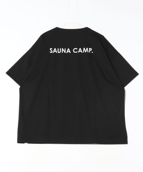 TAKA-Q(タカキュー)の「【サウナ キャンプ アウトドア】タカキュー Sauna Camp×T/Q ロゴ クルー 半袖 Tシャツ(Tシャツ/カットソー・メンズ・ホワイト/ブラック・MEDIUM/LARGE/X-LARGE)」の3枚目の写真