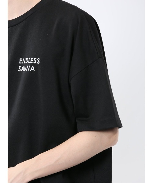 TAKA-Q(タカキュー)の「【サウナ キャンプ アウトドア】タカキュー Sauna Camp×T/Q ロゴ クルー 半袖 Tシャツ(Tシャツ/カットソー・メンズ・ホワイト/ブラック・MEDIUM/LARGE/X-LARGE)」の9枚目の写真