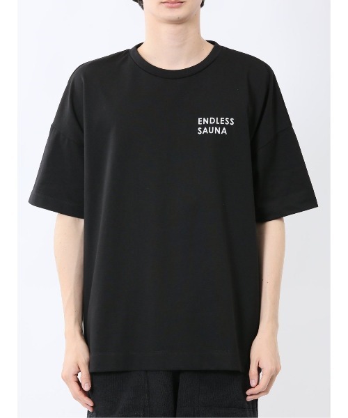 TAKA-Q(タカキュー)の「【サウナ キャンプ アウトドア】タカキュー Sauna Camp×T/Q ロゴ クルー 半袖 Tシャツ(Tシャツ/カットソー・メンズ・ホワイト/ブラック・MEDIUM/LARGE/X-LARGE)」の5枚目の写真