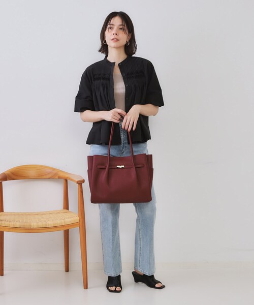 OPAQUE.CLIP(オペークドットクリップ)の「【軽量/A4サイズ対応/通勤対応】フロントベルトデザイントートバッグ(トートバッグ・レディース・チャコールグレー/ブラック/ベージュ/アイボリー/ワイン系1/ブラウン系1/シルバー系9・00)」の17枚目の写真