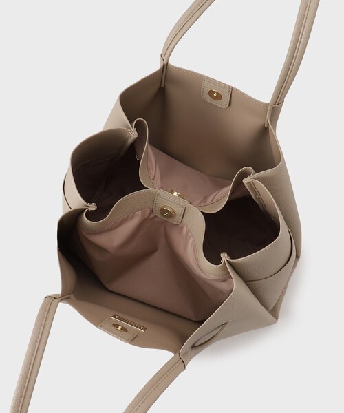 オバヒトページ セール】【軽量/A4サイズ対応/通勤対応】フロントベルトデザイントート