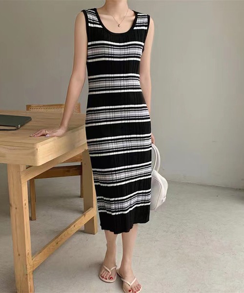 STYLEBLOCK（スタイルブロック）の「ボーダー柄ノースリーブワンピース（ワンピース・レディース・ホワイト/ブラック・FREE）」の2枚目の写真