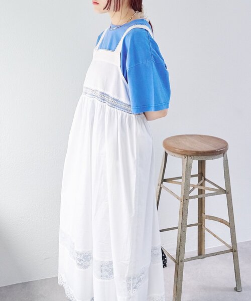 w closet(ダブルクローゼット)の「vintageレースロングワンピース(ワンピース・レディース・オフホワイト/ブルー・FREE)」の16枚目の写真