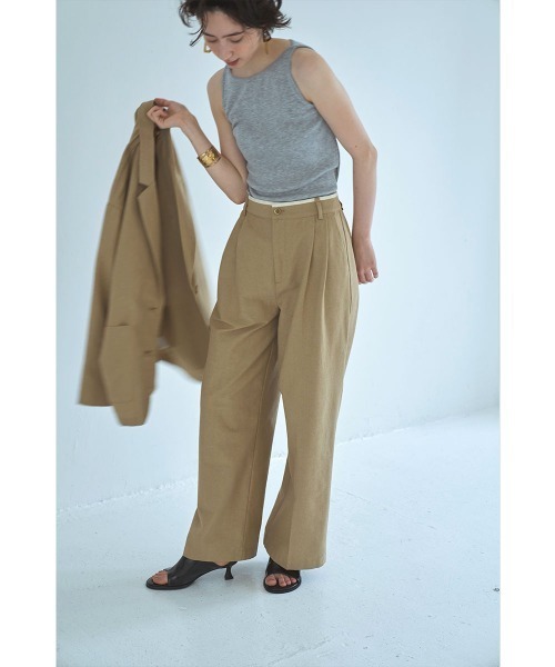 marjour（マージュール）の「WAIST PIPING LINEN BLEND PANTS（その他パンツ・レディース・ベージュ・M）」の3枚目の写真