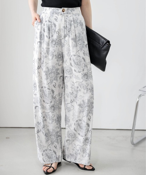 Lajour(ラジュール)の「【日本製】ワイドタックパンツ(その他パンツ・レディース・B/A/D/C・L/M)」の1枚目の写真