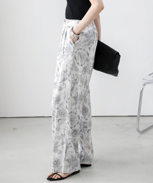 Lajour(ラジュール)の「【日本製】ワイドタックパンツ(その他パンツ・レディース・B/A/D/C・L/M)」の6枚目の写真