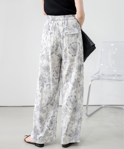 Lajour(ラジュール)の「【日本製】ワイドタックパンツ(その他パンツ・レディース・B/A/D/C・L/M)」の9枚目の写真