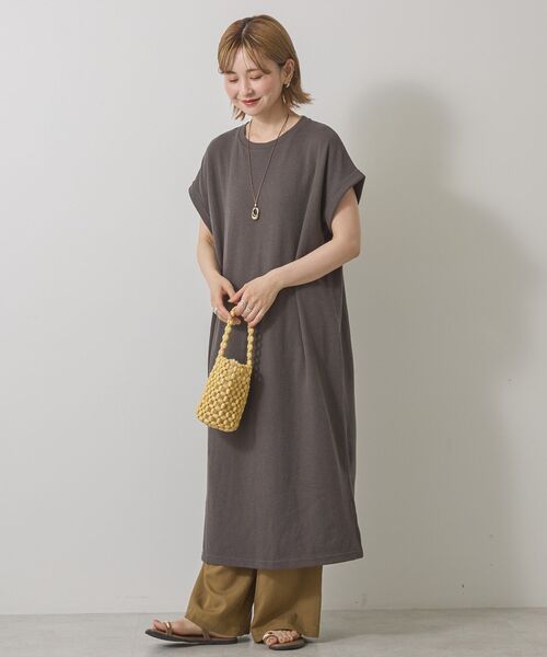 AMERICAN HOLIC（アメリカンホリック）の「ワッフルサイドスリット半袖ワンピース（ワンピース・レディース・オレンジ/チャコールグレー/ベージュ・M/L）」の5枚目の写真