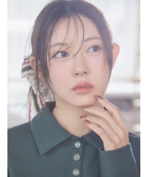 SNIDEL(スナイデル)の「ドット柄ベーシックスカーフ(バンダナ/スカーフ・レディース・ブラック/ホワイト/ボルドー・F)」の6枚目の写真