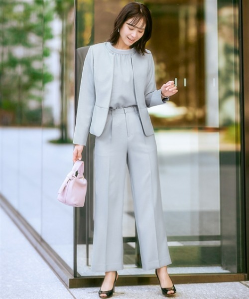 セール】【レディーススーツ】ドビー素材ペプラムノーカラージャケット