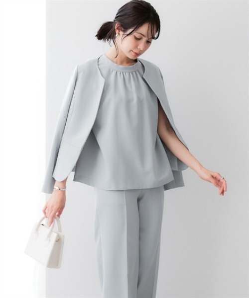 7days Life Styling(セブンデイズライフスタイリング)の「【レディーススーツ】ドビー素材ペプラムノーカラージャケットセットアップスーツ(ジャケット+前後2WAYブラウス+ワイドストレートパンツ)<大きいサイズ有>(スーツセット・レディース・グレー/ネイビー・S/M/L/LL/3L)」の13枚目の写真