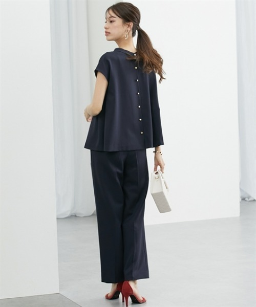 7days Life Styling(セブンデイズライフスタイリング)の「【レディーススーツ】ドビー素材ペプラムノーカラージャケットセットアップスーツ(ジャケット+前後2WAYブラウス+ワイドストレートパンツ)<大きいサイズ有>(スーツセット・レディース・グレー/ネイビー・S/M/L/LL/3L)」の10枚目の写真