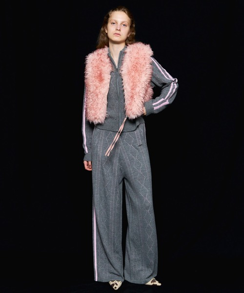 MAISON SPECIAL（メゾンスペシャル）の「Openwork Knitting Track Pants/透かし編みニットトラックパンツ■セットアップ対応■（その他パンツ・レディース・グレー/レッド/ホワイト・36/38）」の4枚目の写真