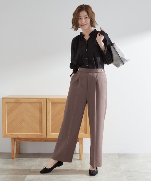 grove（グローブ）の「衿もとすっきり一枚で映える 涼しげ秋色チェックブラウス（シャツ/ブラウス・レディース・ボルドー/ネイビー系1/ブラック/ベージュ系その他5/オフホワイト・02/03/01/04/05）」の12枚目の写真