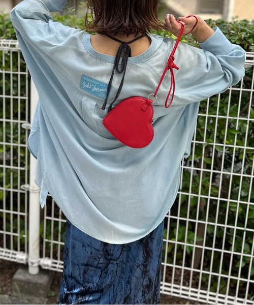 mi via loca(ミヴィアロカ)の「エアリーデニム 配色ステッチ バンドカラーシャツ(シャツ/ブラウス・レディース・ライトブルー/ブルー・FREE)」の1枚目の写真