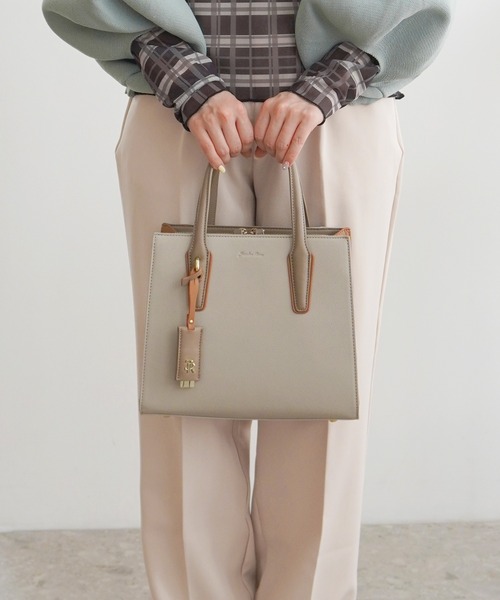 Jewelna Rose(ジュエルナローズ)の「へレス ハンドバッグ 16221(ハンドバッグ・レディース・ブラック/グレイッシュベージュ/ライトベージュ・FREE)」の2枚目の写真
