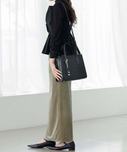 Jewelna Rose(ジュエルナローズ)の「へレス ハンドバッグ 16221(ハンドバッグ・レディース・ブラック/グレイッシュベージュ/ライトベージュ・FREE)」の4枚目の写真