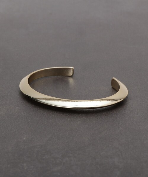 THE SHOP TK (ザ ショップ ティーケー )の「トライアングルパターンバングル(ブレスレット・メンズ・ゴールド/シルバー・00)」の2枚目の写真