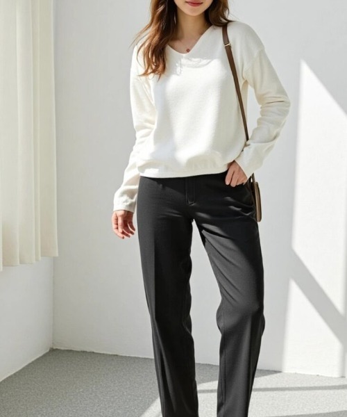 cammie（キャミー）の「Ｖネックユッタリベーシックニットトップス（ニット/セーター・レディース・ネイビー/イエロー/ホワイト/ブラック/グレー・FREE）」の9枚目の写真