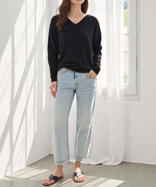 cammie（キャミー）の「Ｖネックユッタリベーシックニットトップス（ニット/セーター・レディース・ネイビー/イエロー/ホワイト/ブラック/グレー・FREE）」の15枚目の写真