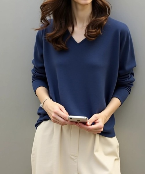 cammie（キャミー）の「Ｖネックユッタリベーシックニットトップス（ニット/セーター・レディース・ネイビー/イエロー/ホワイト/ブラック/グレー・FREE）」の22枚目の写真