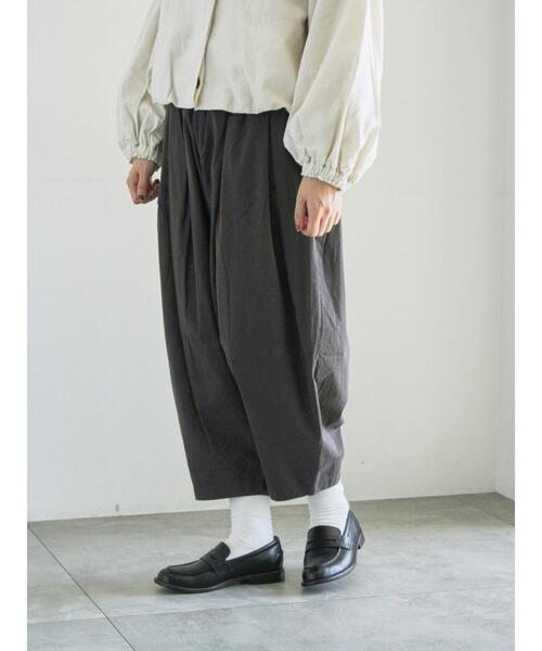 TSUHARU by Samansa Mos2(ツハルバイサマンサモスモス)の「【天日干し風加工】タックギャザーパンツ(その他パンツ・レディース・チャコールグレー/ベージュ/オリーブ・F)」の14枚目の写真