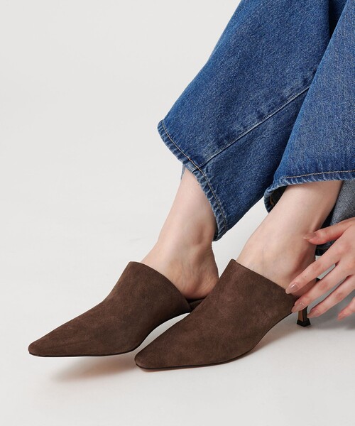 BEAUTY&YOUTH UNITED ARROWS(ビューティーアンドユースユナイテッドアローズ)の「レザーライク ポインテッド ミュール(サンダル・レディース・ブラック/ブラウン系・36/37/38)」の21枚目の写真