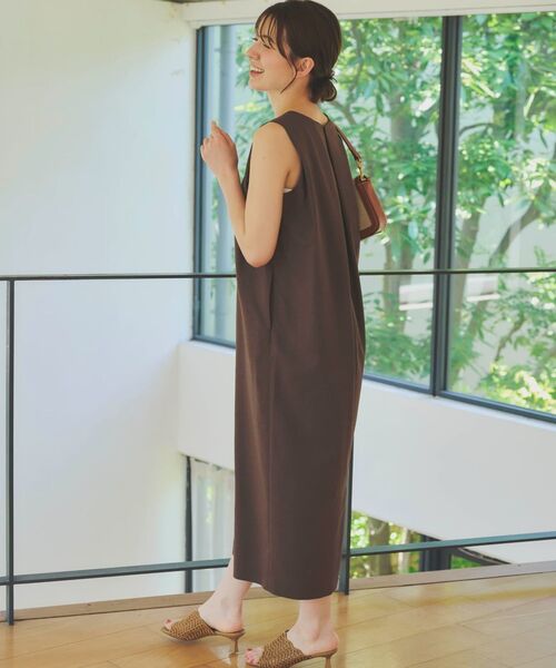 COHINA(コヒナ)の「リネンライクコクーンタックワンピース 【低身長・小柄女性】(ワンピース・レディース・ブラウン/オレンジ/グリーン・ONE SIZE)」の5枚目の写真