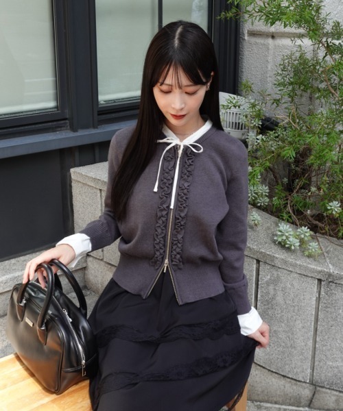 mellowneon（メロウネオン）の「2wayレイヤードフリルジップニット（ニット/セーター・レディース・ネイビー/ボルドー/チャコールグレー・FREE）」の20枚目の写真