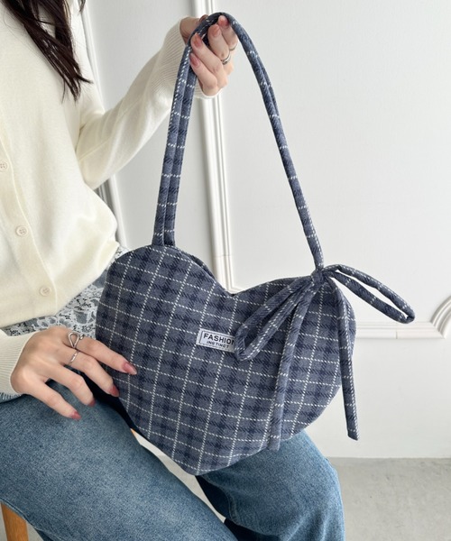 wears（ウェアーズ）の「チェック柄ハートハンドバッグ（ハンドバッグ・レディース・ブルー/レッド/ピンク・FREE）」の2枚目の写真