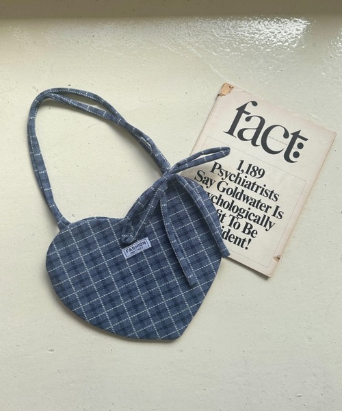 wears（ウェアーズ）の「チェック柄ハートハンドバッグ（ハンドバッグ・レディース・ブルー/レッド/ピンク・FREE）」の7枚目の写真