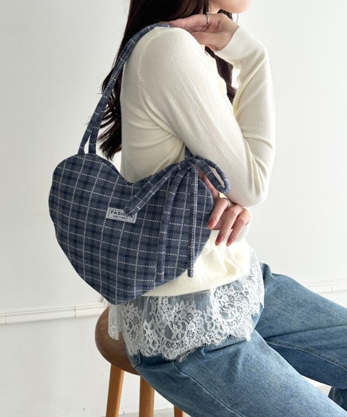 wears（ウェアーズ）の「チェック柄ハートハンドバッグ（ハンドバッグ・レディース・ブルー/レッド/ピンク・FREE）」の11枚目の写真