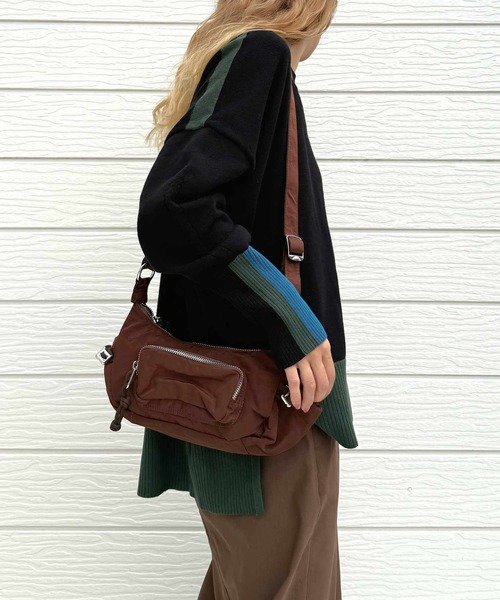 Q（キュー）の「配色リブニット（ニット/セーター・レディース・ブラウン/ブラック/チャコールグレー・MEDIUM）」の10枚目の写真