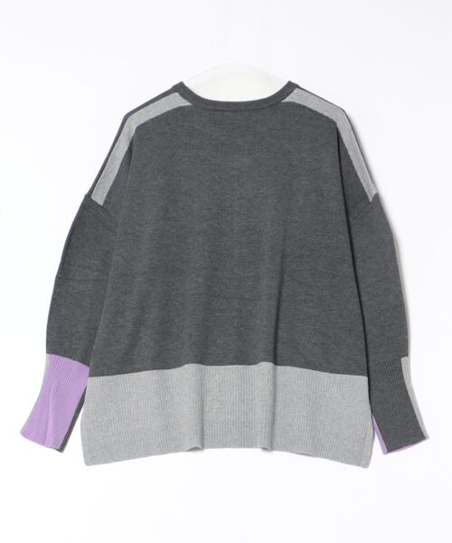 Q（キュー）の「配色リブニット（ニット/セーター・レディース・ブラウン/ブラック/チャコールグレー・MEDIUM）」の21枚目の写真