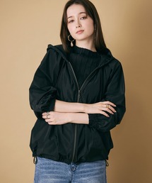 Audie a Muses（オーディアミューズ）の「たっぷりギャザーマウンテンパーカー（マウンテンパーカー）」