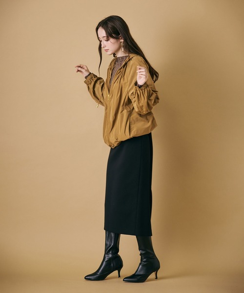 Audie a Muses(オーディアミューズ)の「たっぷりギャザーマウンテンパーカー(マウンテンパーカー・レディース・グレー/ブラック/キャメル・FREE)」の12枚目の写真
