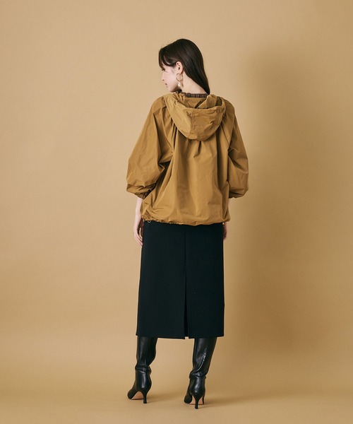 Audie a Muses(オーディアミューズ)の「たっぷりギャザーマウンテンパーカー(マウンテンパーカー・レディース・グレー/ブラック/キャメル・FREE)」の13枚目の写真