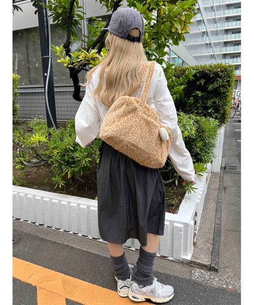 WC（ダブル シー）の「《秋冬新作★》モコモコレオパードバッグ（ショルダーバッグ・レディース・ブラウン/ピンク・FREE）」の6枚目の写真